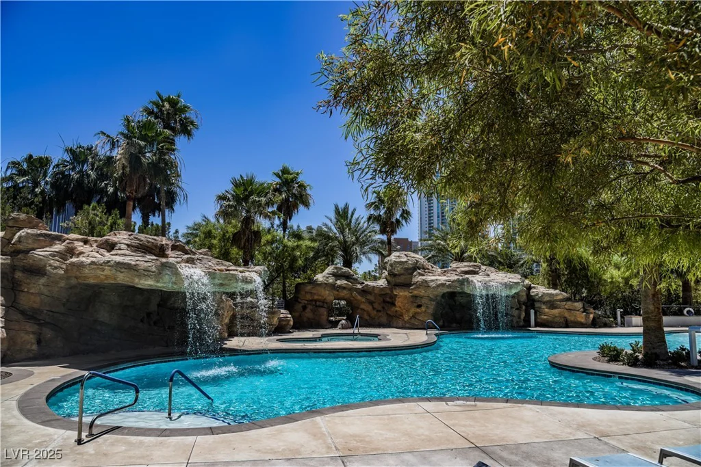 222 KAREN, Las Vegas, NV 89109