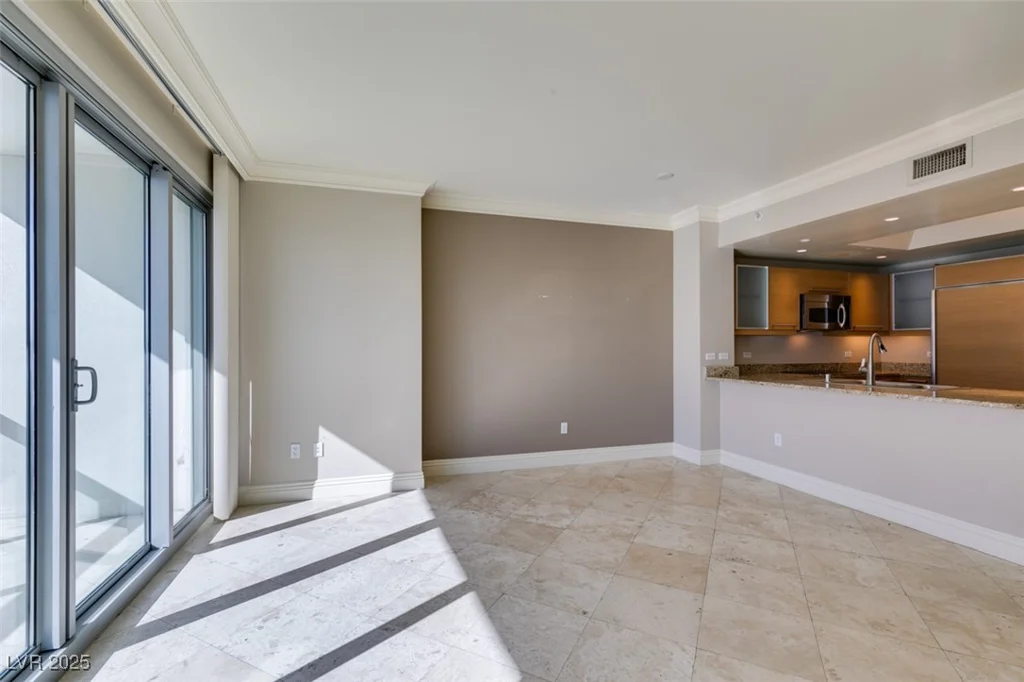 222 KAREN, Las Vegas, NV 89109