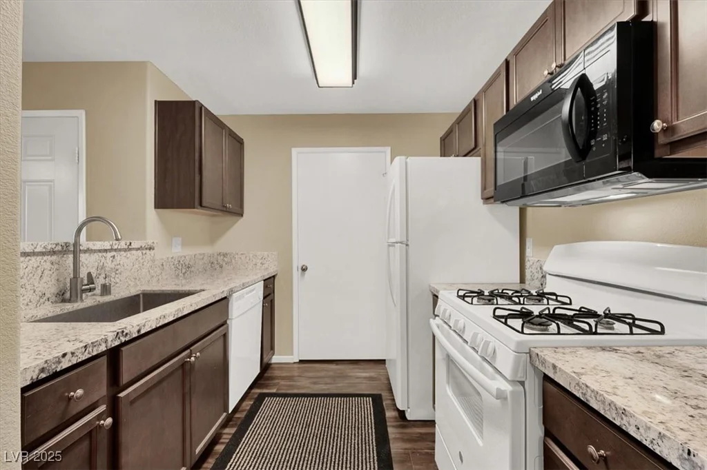 950 Seven Hills, Henderson, NV 89052