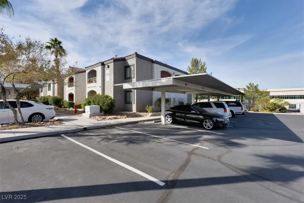 950 Seven Hills, Henderson, NV 89052