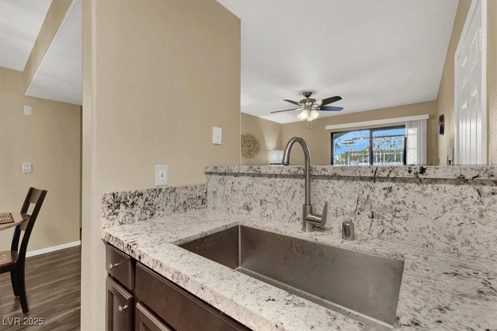 950 Seven Hills, Henderson, NV 89052