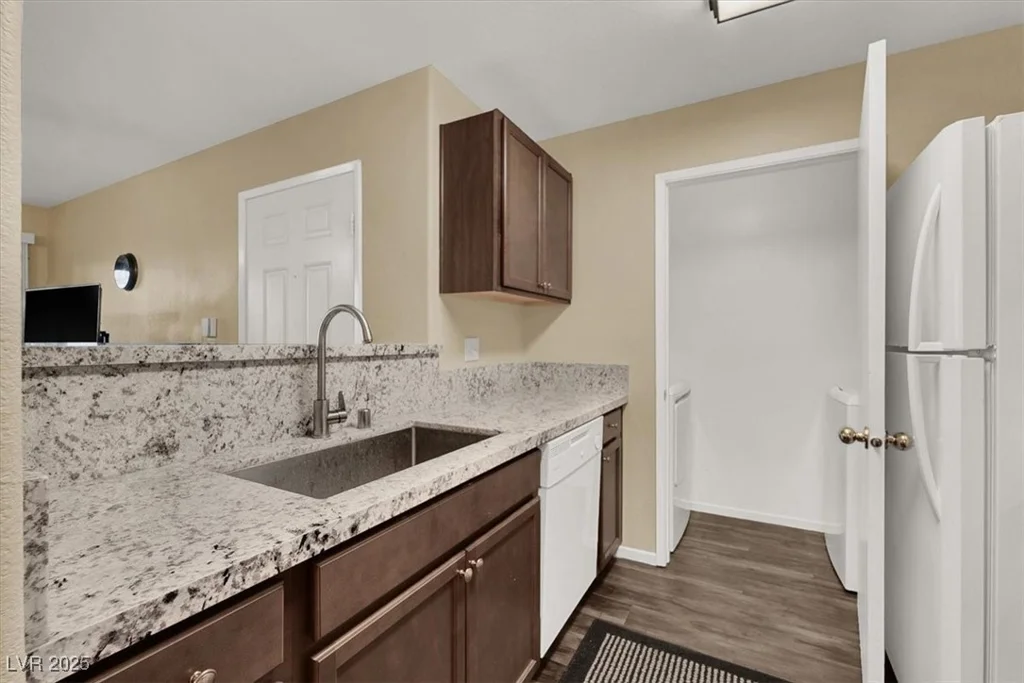 950 Seven Hills, Henderson, NV 89052