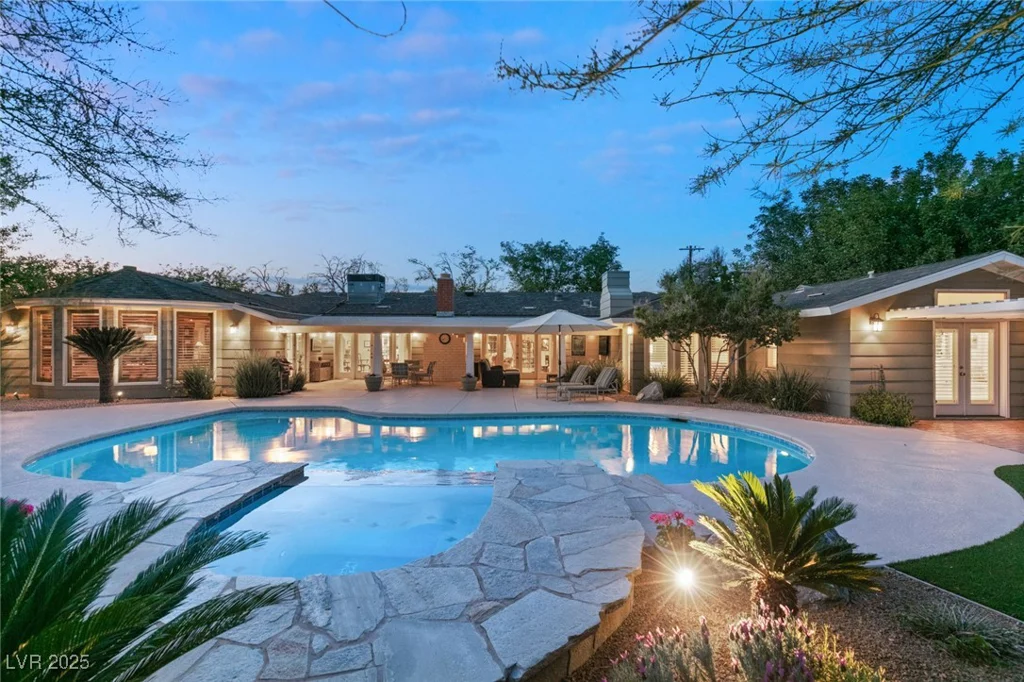 3105 Conners, Las Vegas, NV 89107