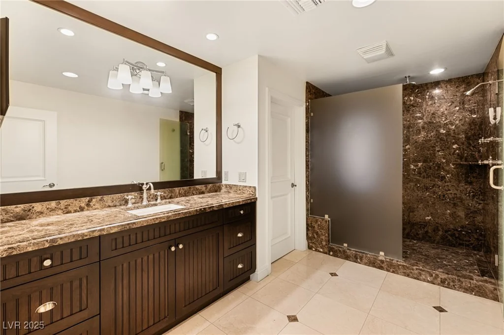 3105 Conners, Las Vegas, NV 89107