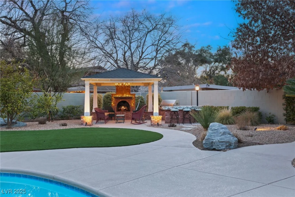 3105 Conners, Las Vegas, NV 89107