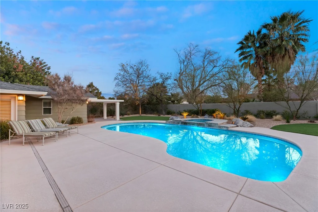 3105 Conners, Las Vegas, NV 89107