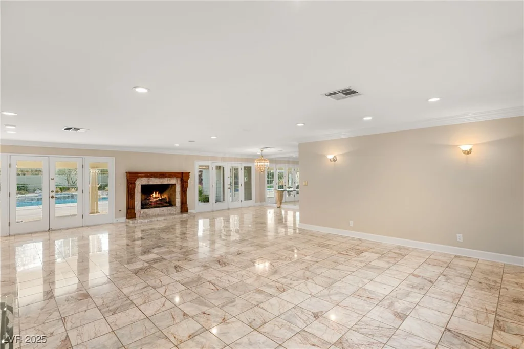3105 Conners, Las Vegas, NV 89107
