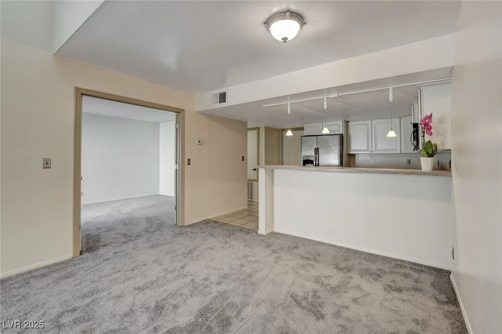 8945 Clairton, Las Vegas, NV 89117