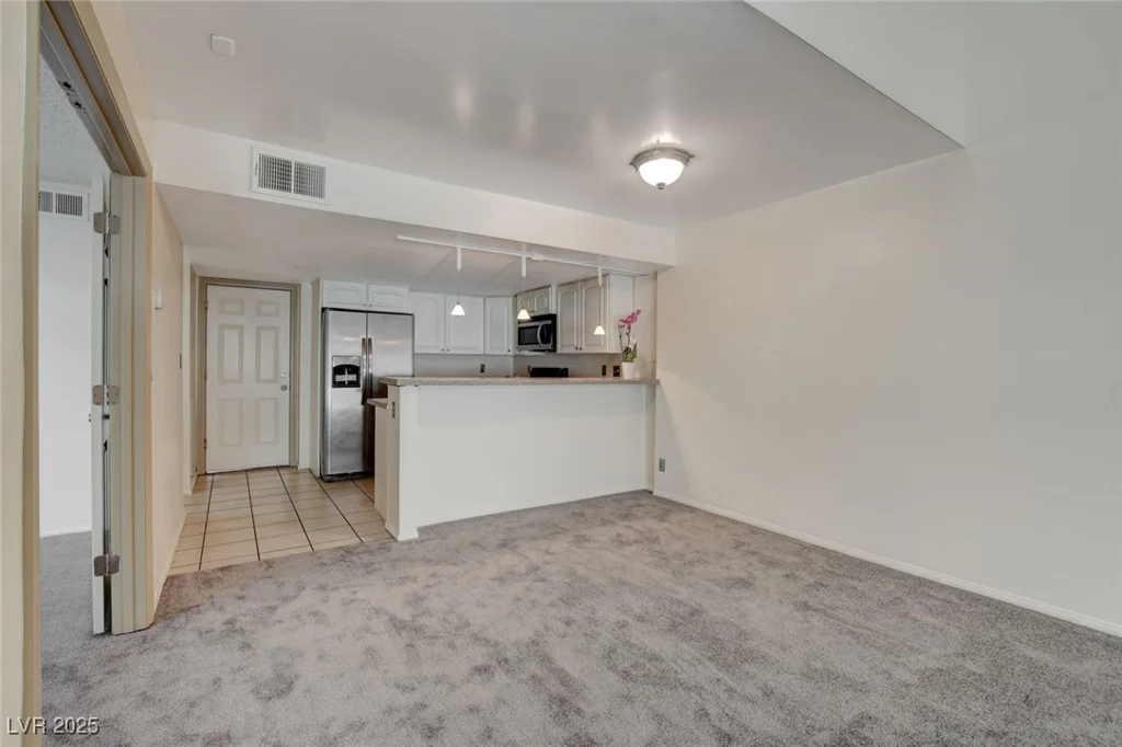 8945 Clairton, Las Vegas, NV 89117