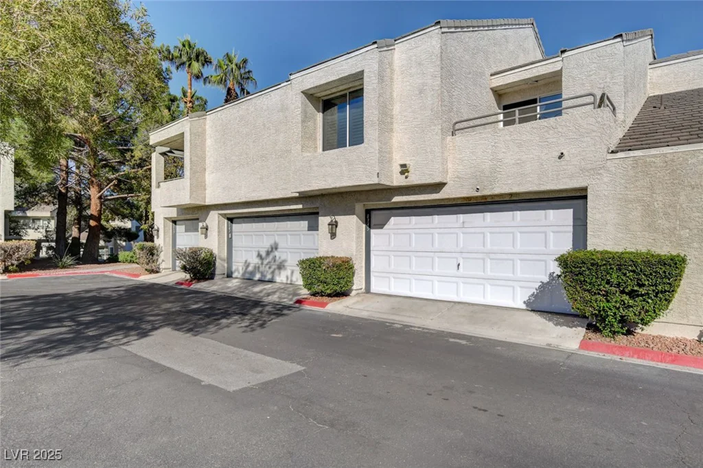 8945 Clairton, Las Vegas, NV 89117