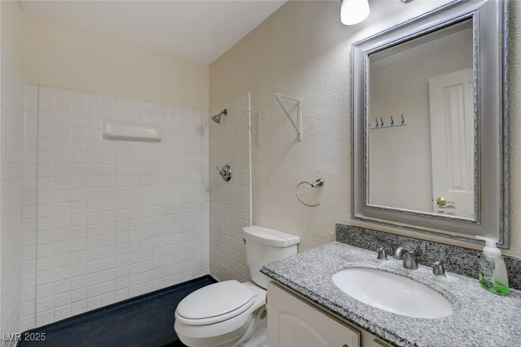 8945 Clairton, Las Vegas, NV 89117