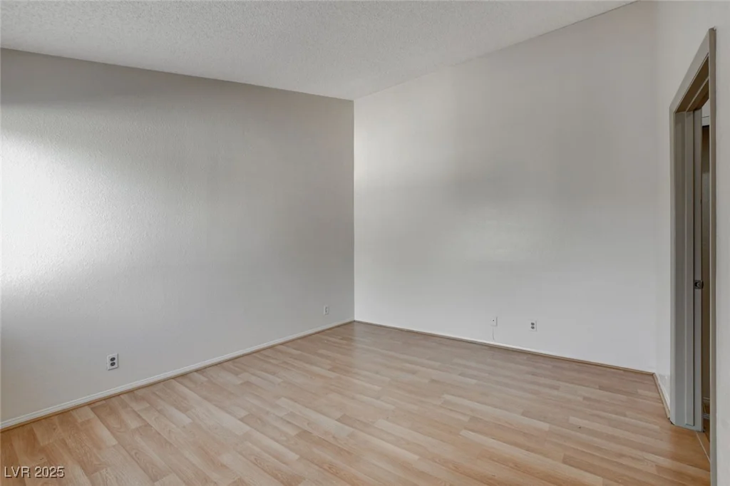8945 Clairton, Las Vegas, NV 89117