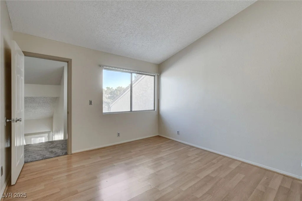8945 Clairton, Las Vegas, NV 89117