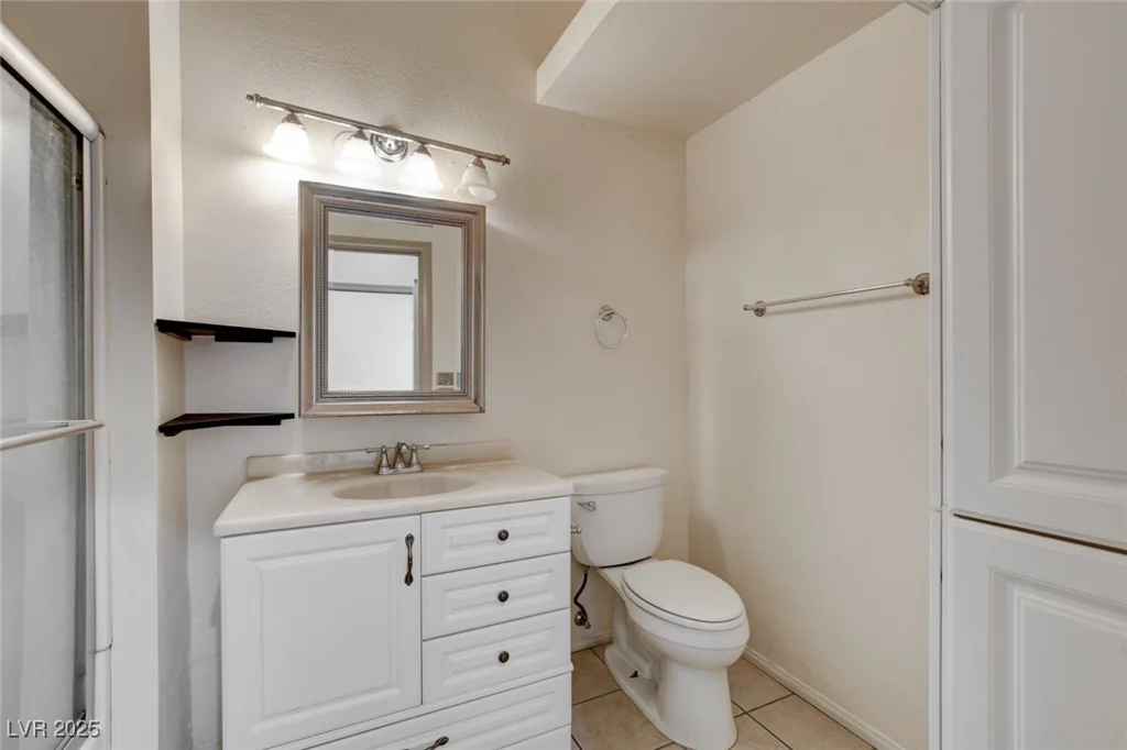 8945 Clairton, Las Vegas, NV 89117
