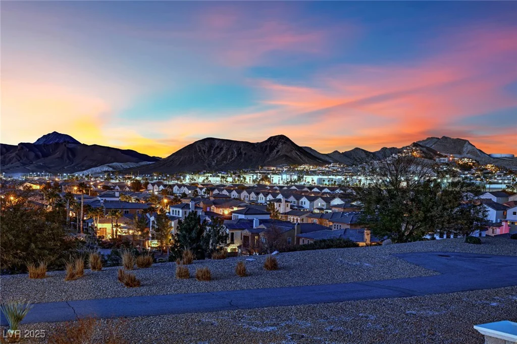 624 Via Colmo, Henderson, NV 89011