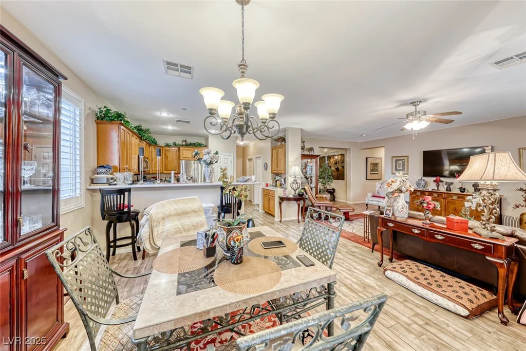 3918 Champagne Wood, North Las Vegas, NV 89031