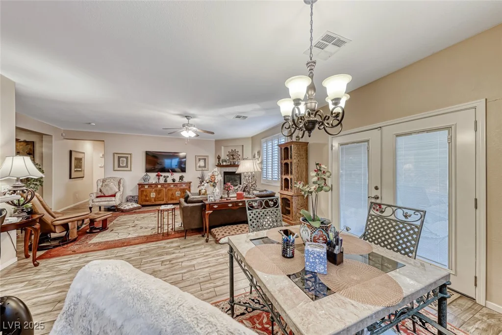 3918 Champagne Wood, North Las Vegas, NV 89031