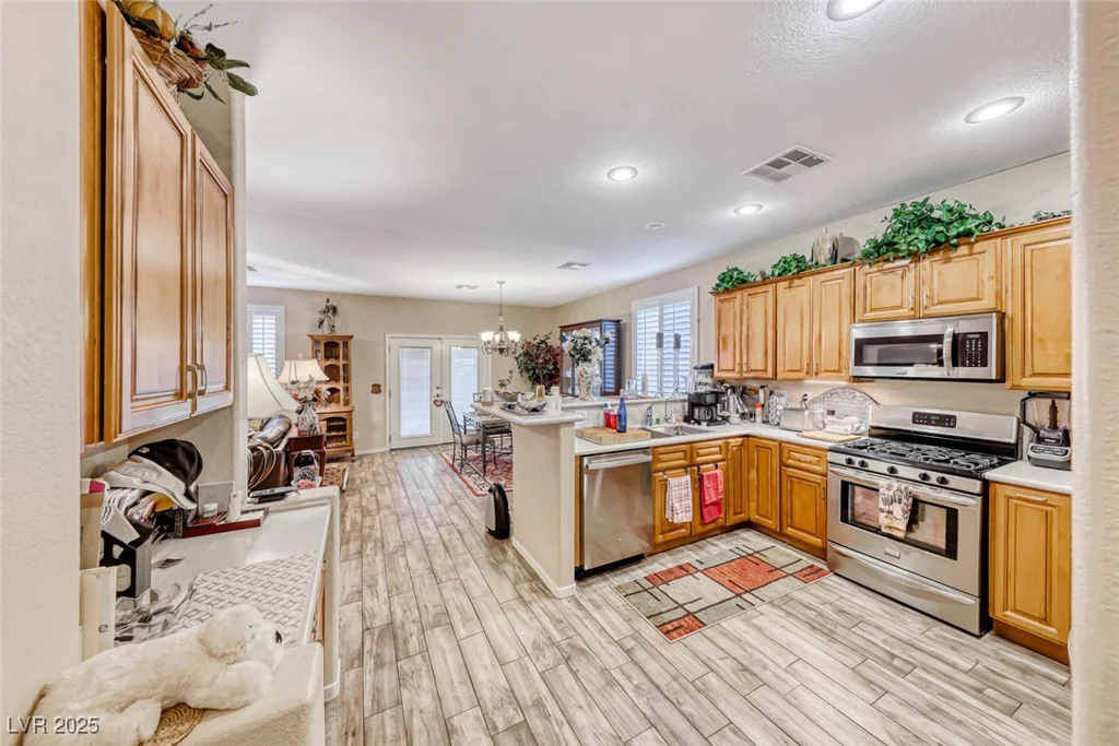 3918 Champagne Wood, North Las Vegas, NV 89031