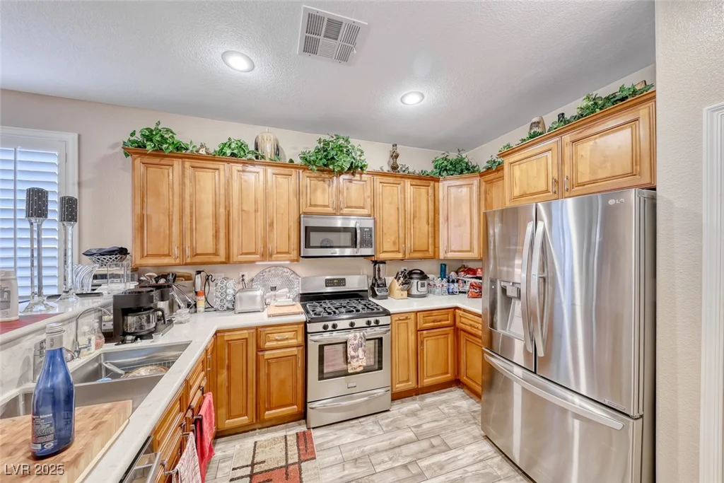 3918 Champagne Wood, North Las Vegas, NV 89031