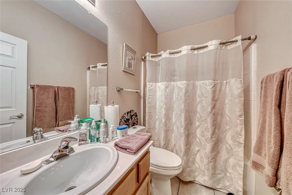 3918 Champagne Wood, North Las Vegas, NV 89031