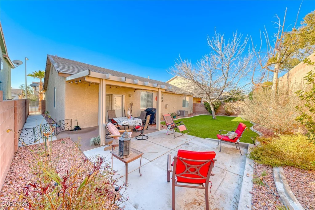 3918 Champagne Wood, North Las Vegas, NV 89031