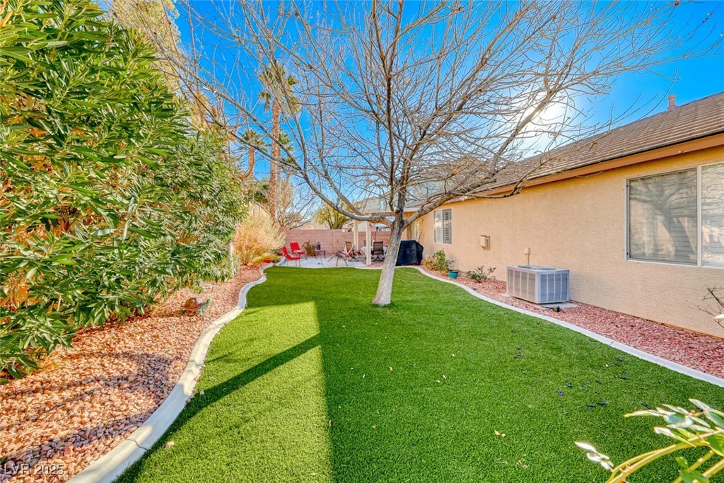 3918 Champagne Wood, North Las Vegas, NV 89031