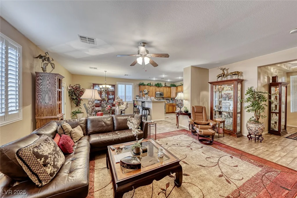 3918 Champagne Wood, North Las Vegas, NV 89031