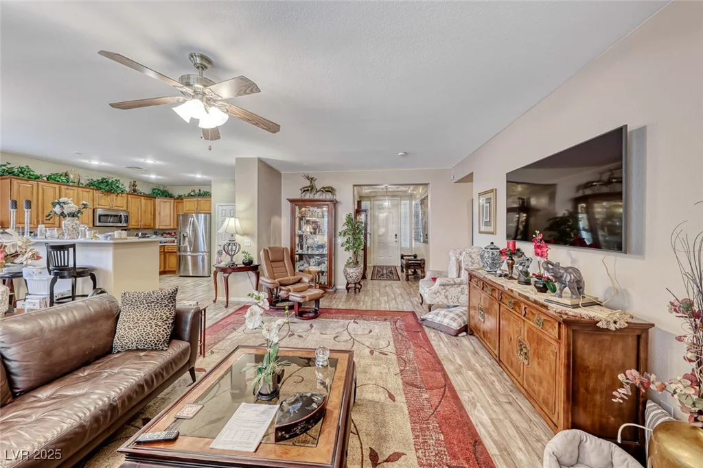 3918 Champagne Wood, North Las Vegas, NV 89031