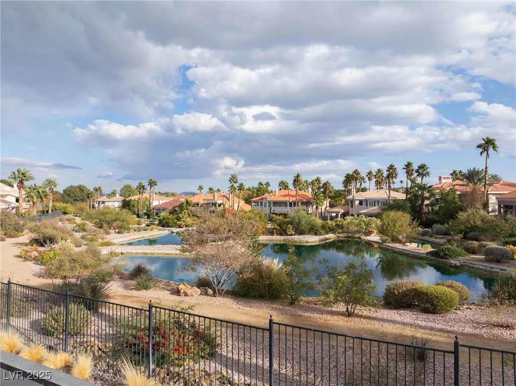 8913 Canyon Springs, Las Vegas, NV 89117