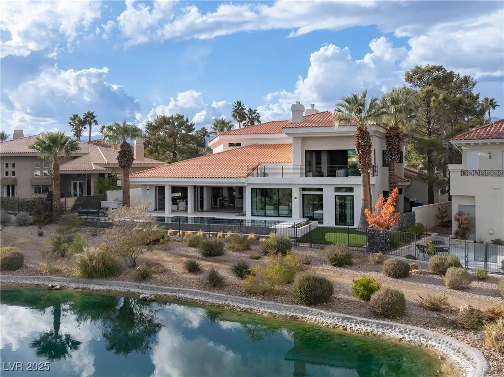 8913 Canyon Springs, Las Vegas, NV 89117