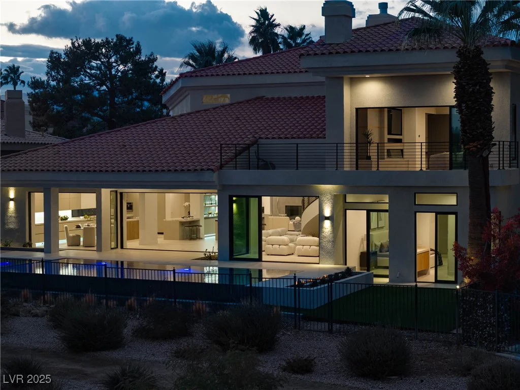 8913 Canyon Springs, Las Vegas, NV 89117