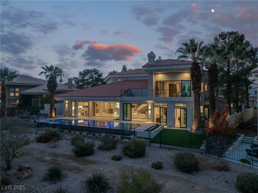 8913 Canyon Springs, Las Vegas, NV 89117