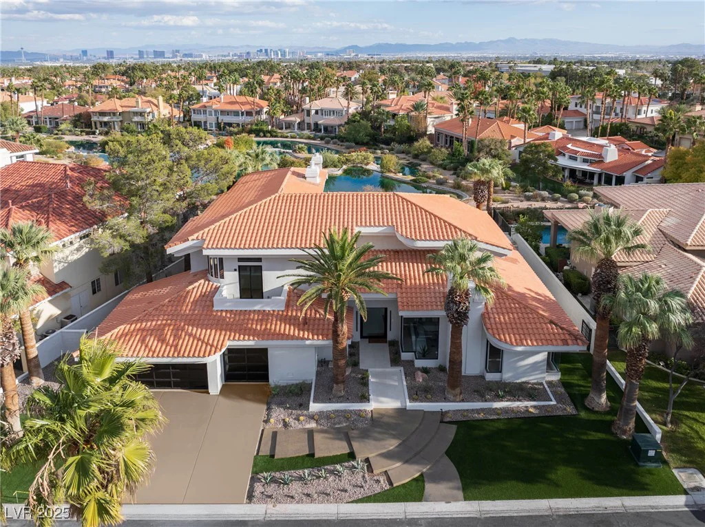 8913 Canyon Springs, Las Vegas, NV 89117