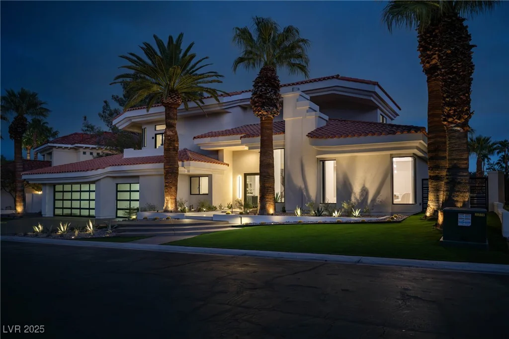 8913 Canyon Springs, Las Vegas, NV 89117