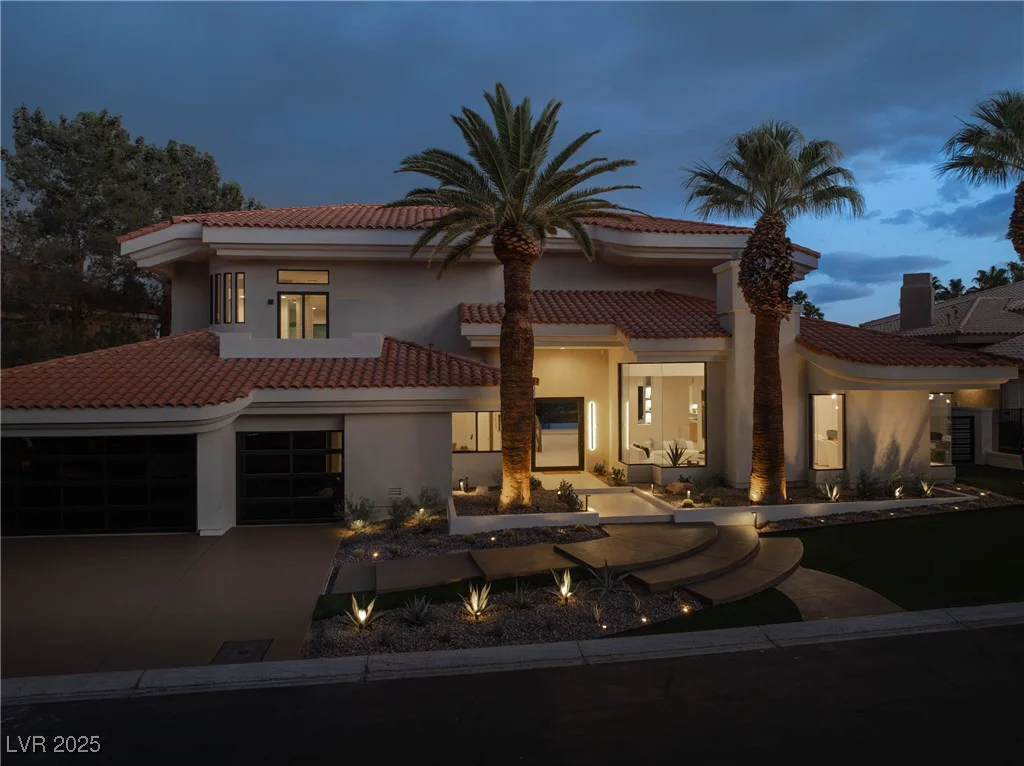 8913 Canyon Springs, Las Vegas, NV 89117