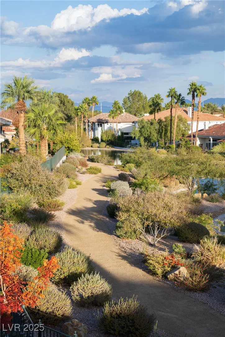 8913 Canyon Springs, Las Vegas, NV 89117