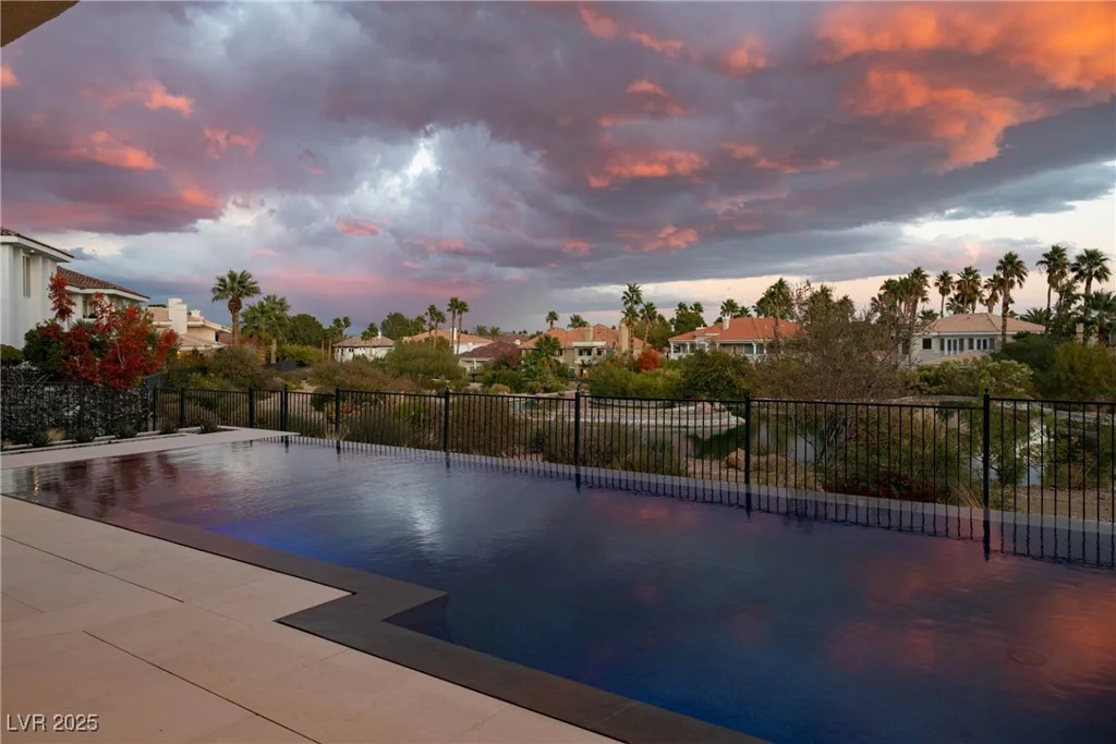 8913 Canyon Springs, Las Vegas, NV 89117