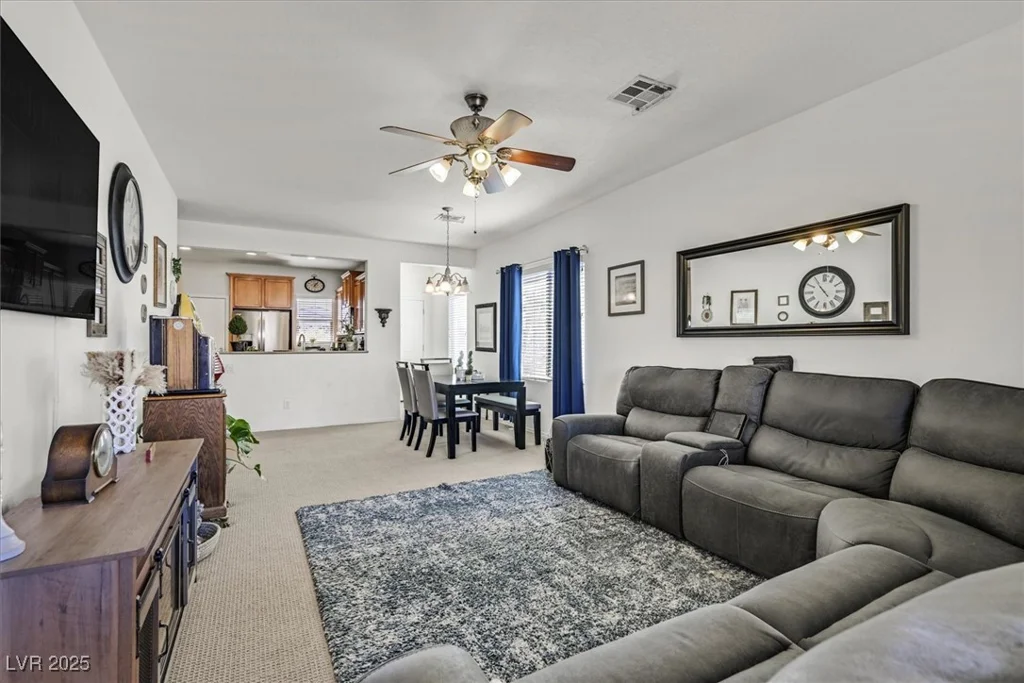 6072 ISOLA PEAK, Las Vegas, NV 89122