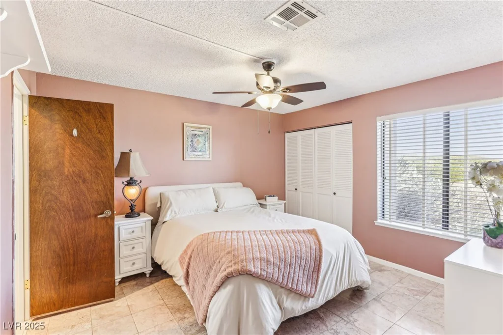 536 Woodcrest, Boulder City, NV 89005