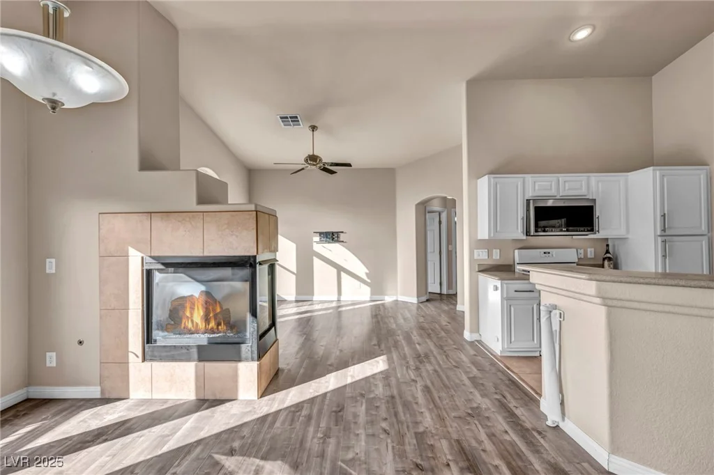 8780 Horizon Wind, Las Vegas, NV 89178