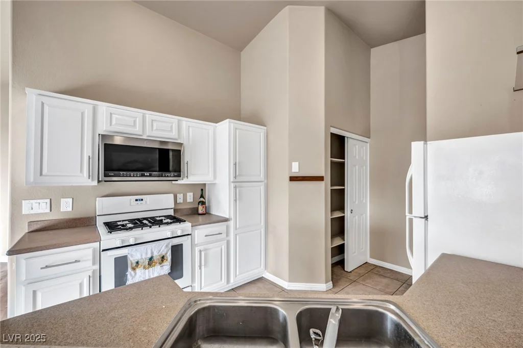 8780 Horizon Wind, Las Vegas, NV 89178