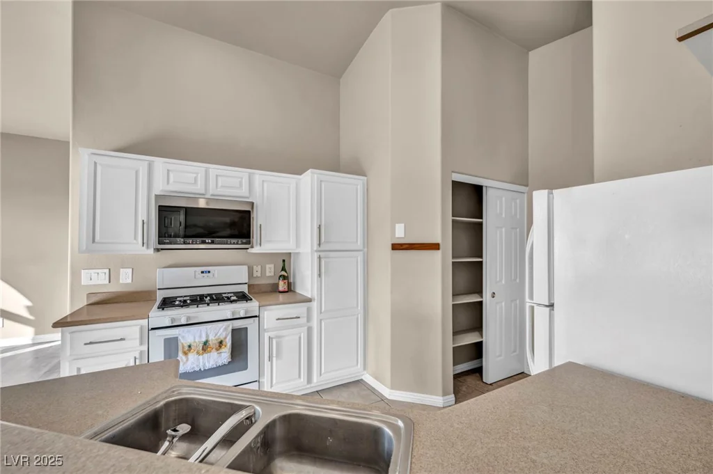 8780 Horizon Wind, Las Vegas, NV 89178