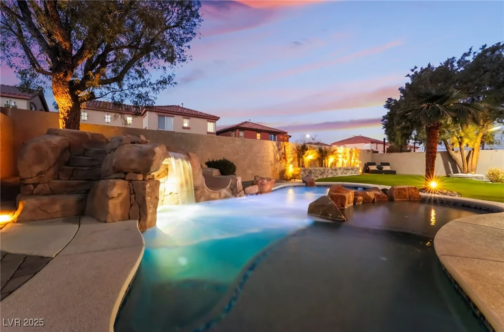 6010 Garthmore, Las Vegas, NV 89141