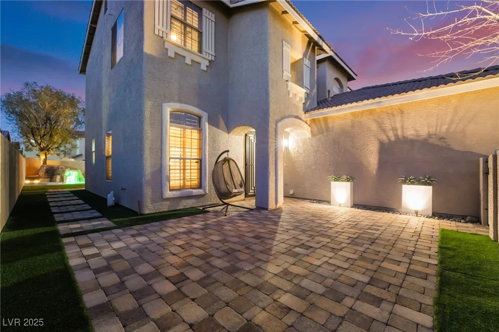 6010 Garthmore, Las Vegas, NV 89141