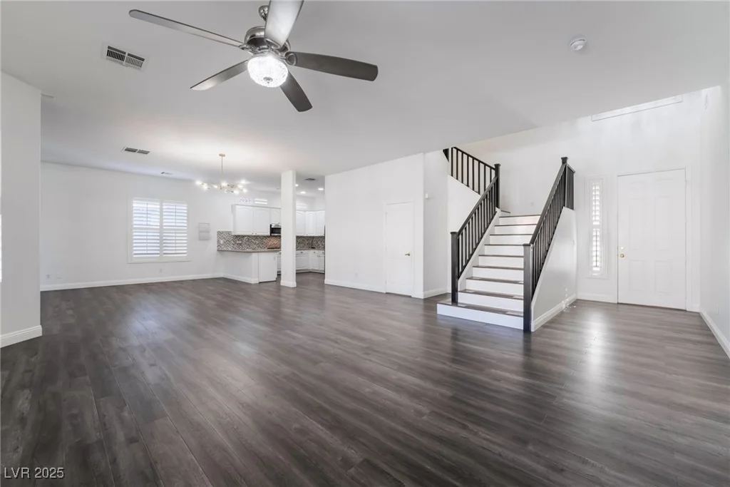 6010 Garthmore, Las Vegas, NV 89141