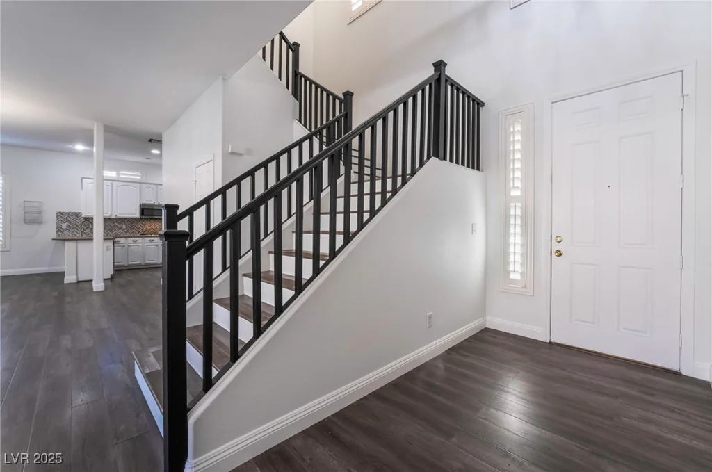 6010 Garthmore, Las Vegas, NV 89141