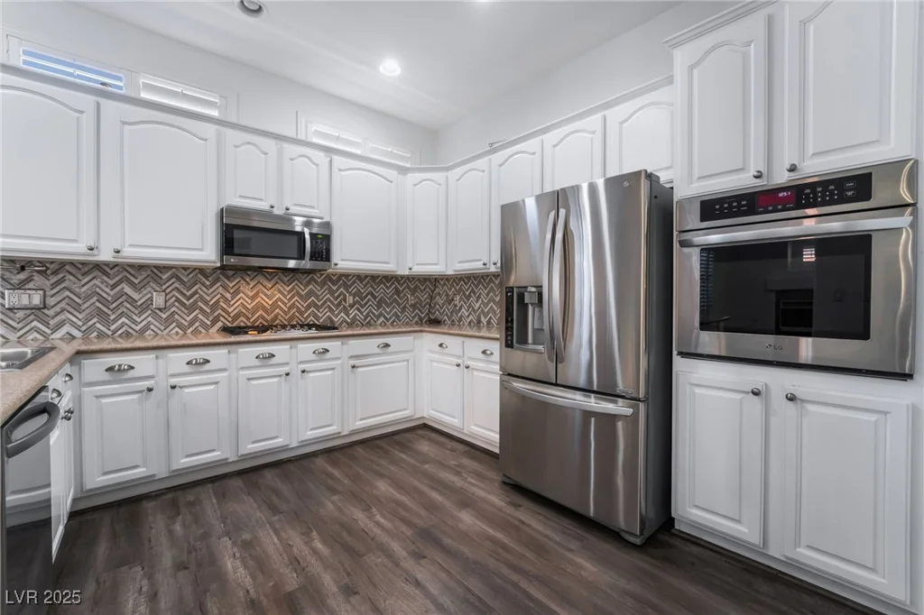 6010 Garthmore, Las Vegas, NV 89141
