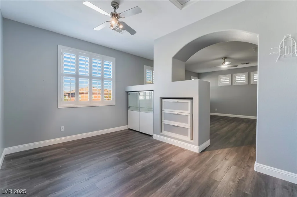 6010 Garthmore, Las Vegas, NV 89141