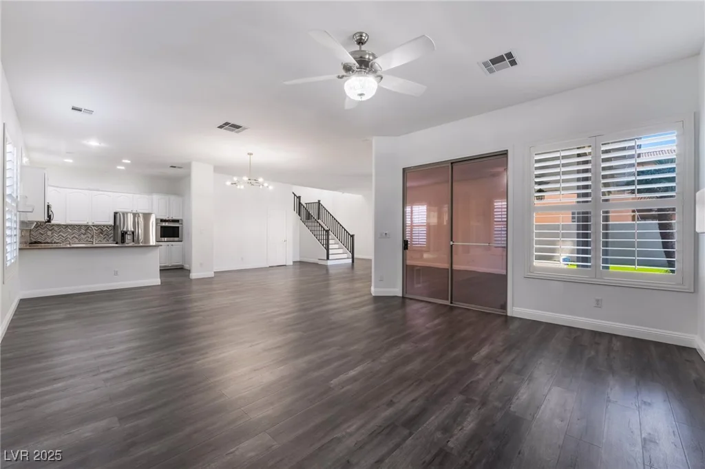 6010 Garthmore, Las Vegas, NV 89141