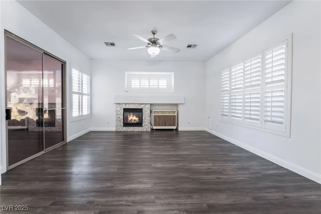 6010 Garthmore, Las Vegas, NV 89141